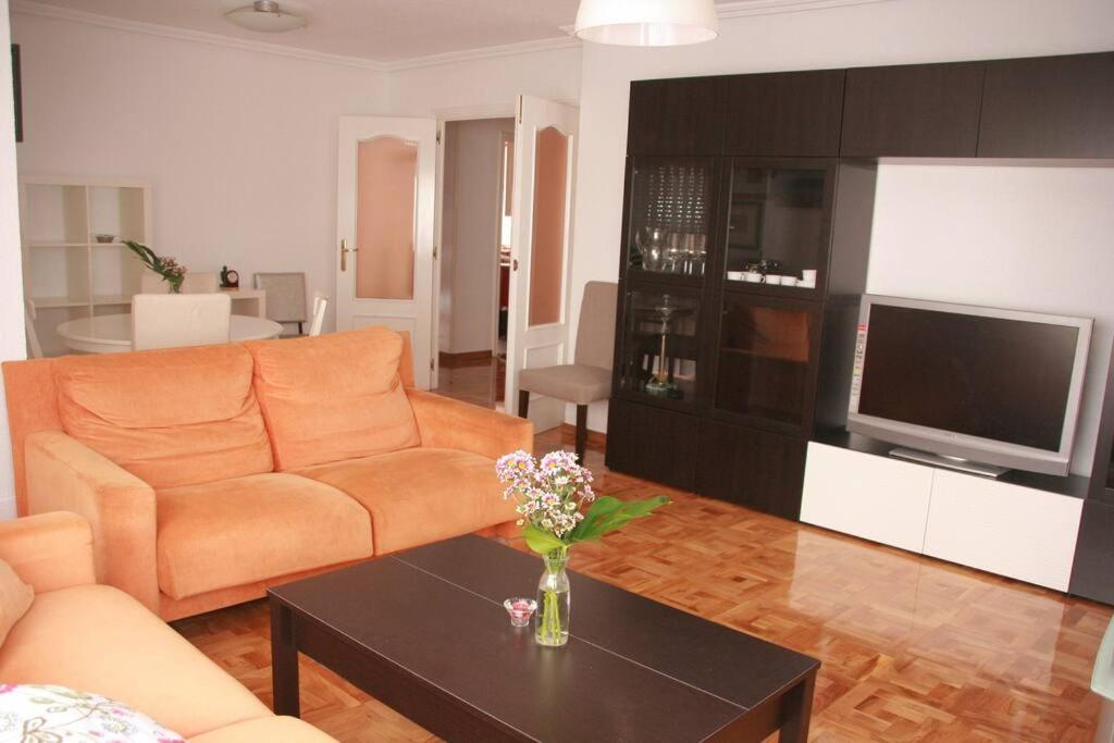 Appartement Lekker&Vida, Vivienda De Uso Turistico, Centrica, Garaje En El Edificio à Valladolid Extérieur photo